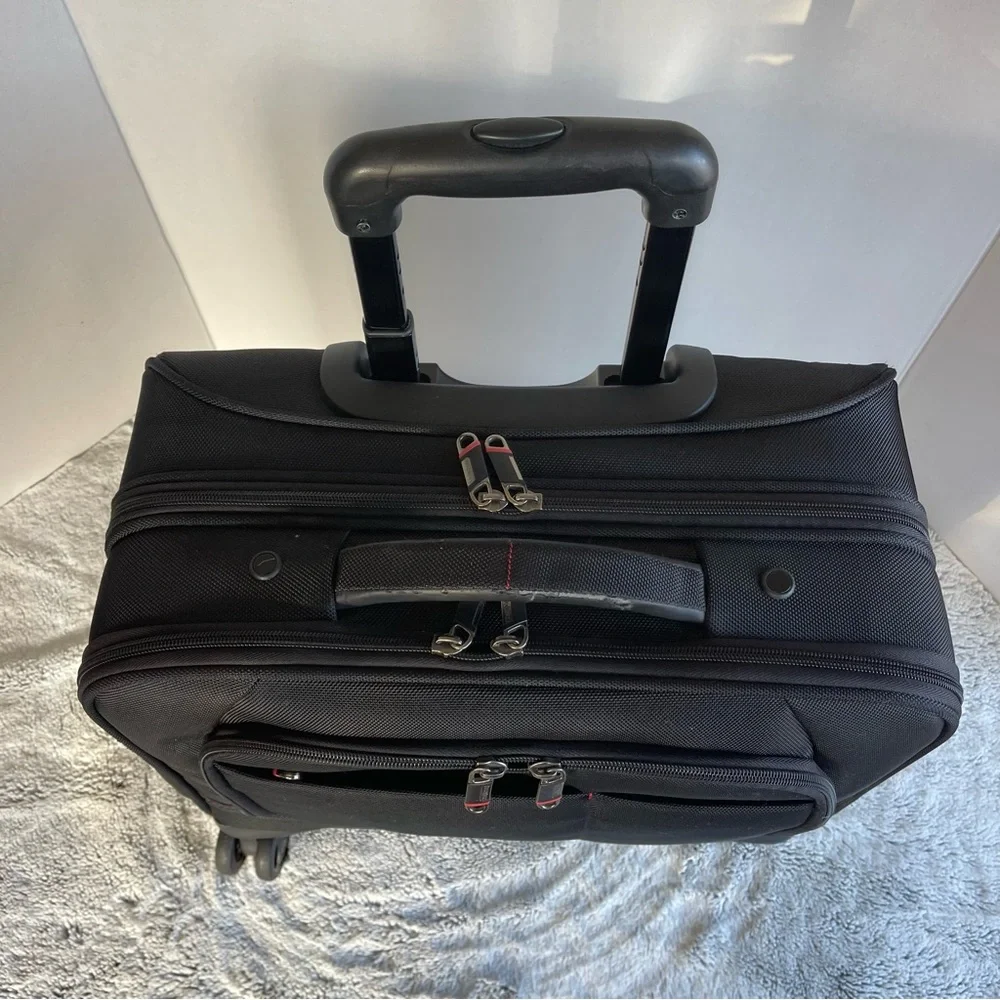 Samsonite used great